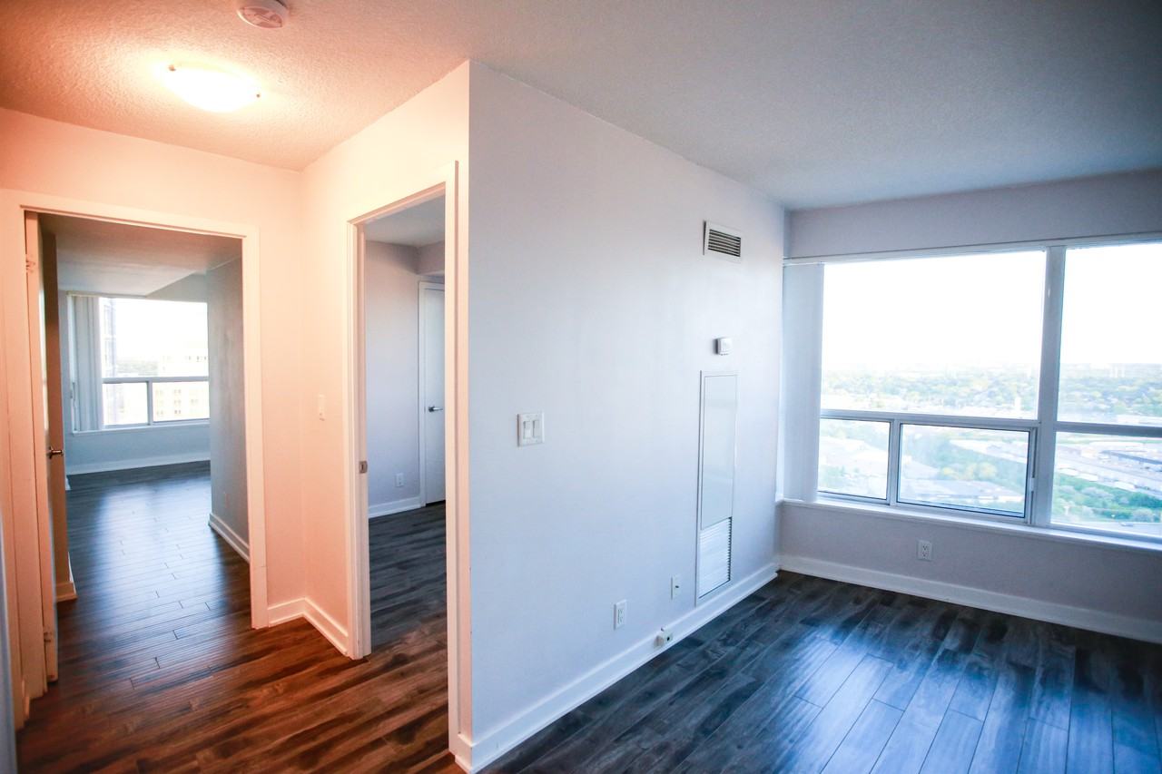 36 Lee Centre Drive - Photo 5 of 15