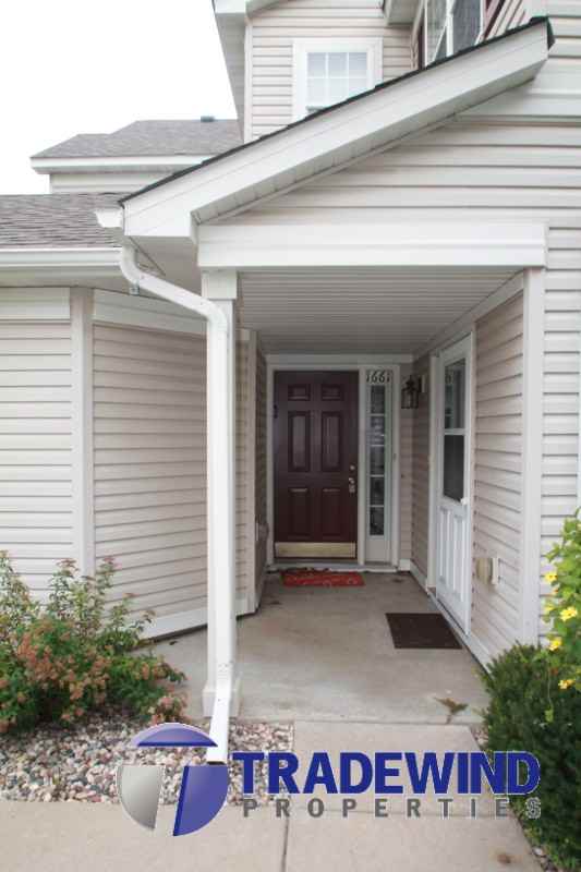 1661 Countryside Drive - Photo 2 of 17
