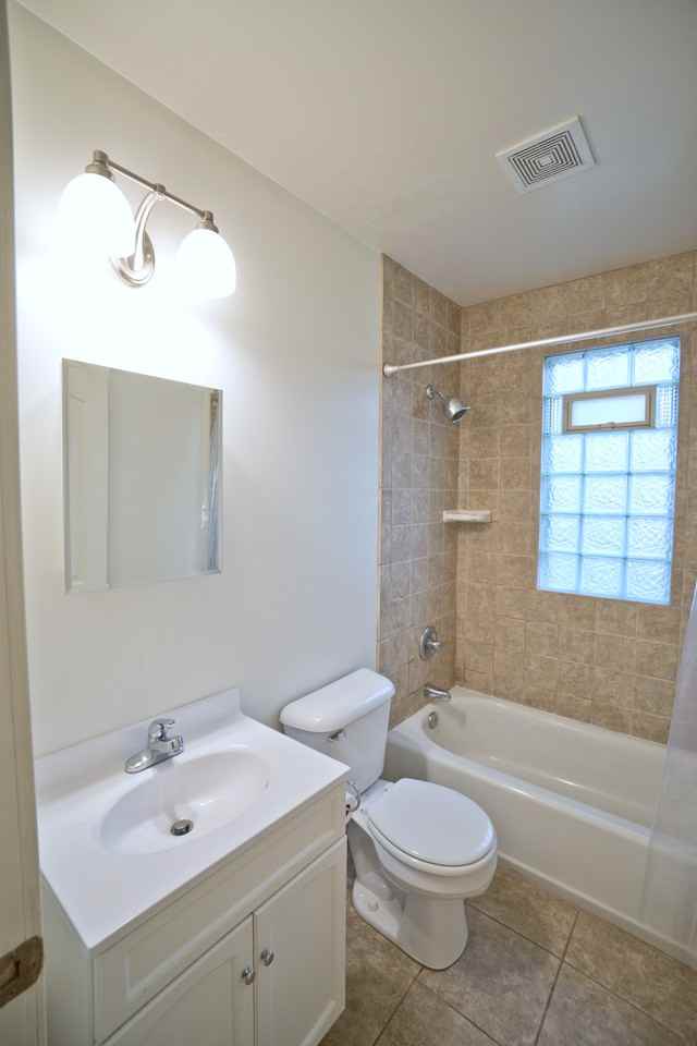 Portland Flats - Photo 4 of 40
