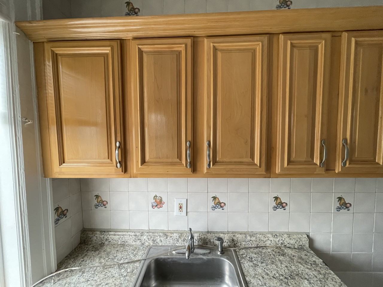 88 88 13 104th Street #2ndFL - Photo 2 of 10