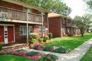 Stratford Apartments - Photo 2 of 23