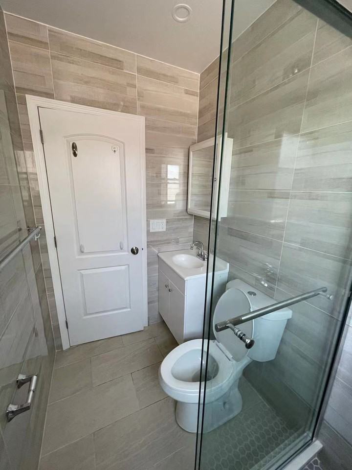 1969 West 11th Street #2f - Photo 3 of 9