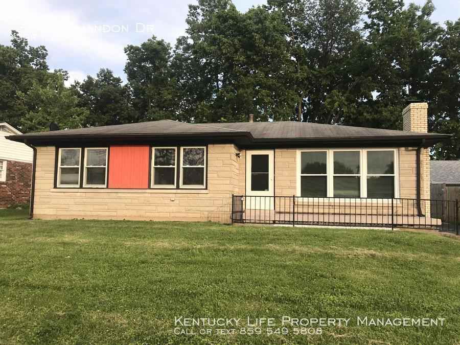 2364 Shandon Dr - Photo 3 of 4