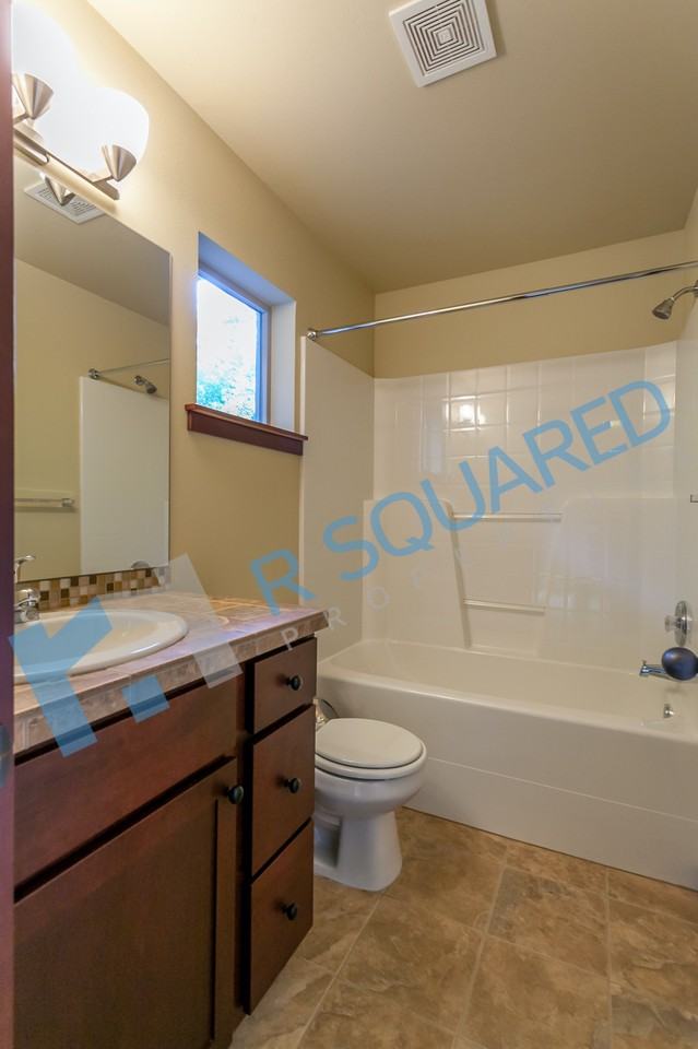 14314 Stone Avenue NUnit A #A - Photo 5 of 17