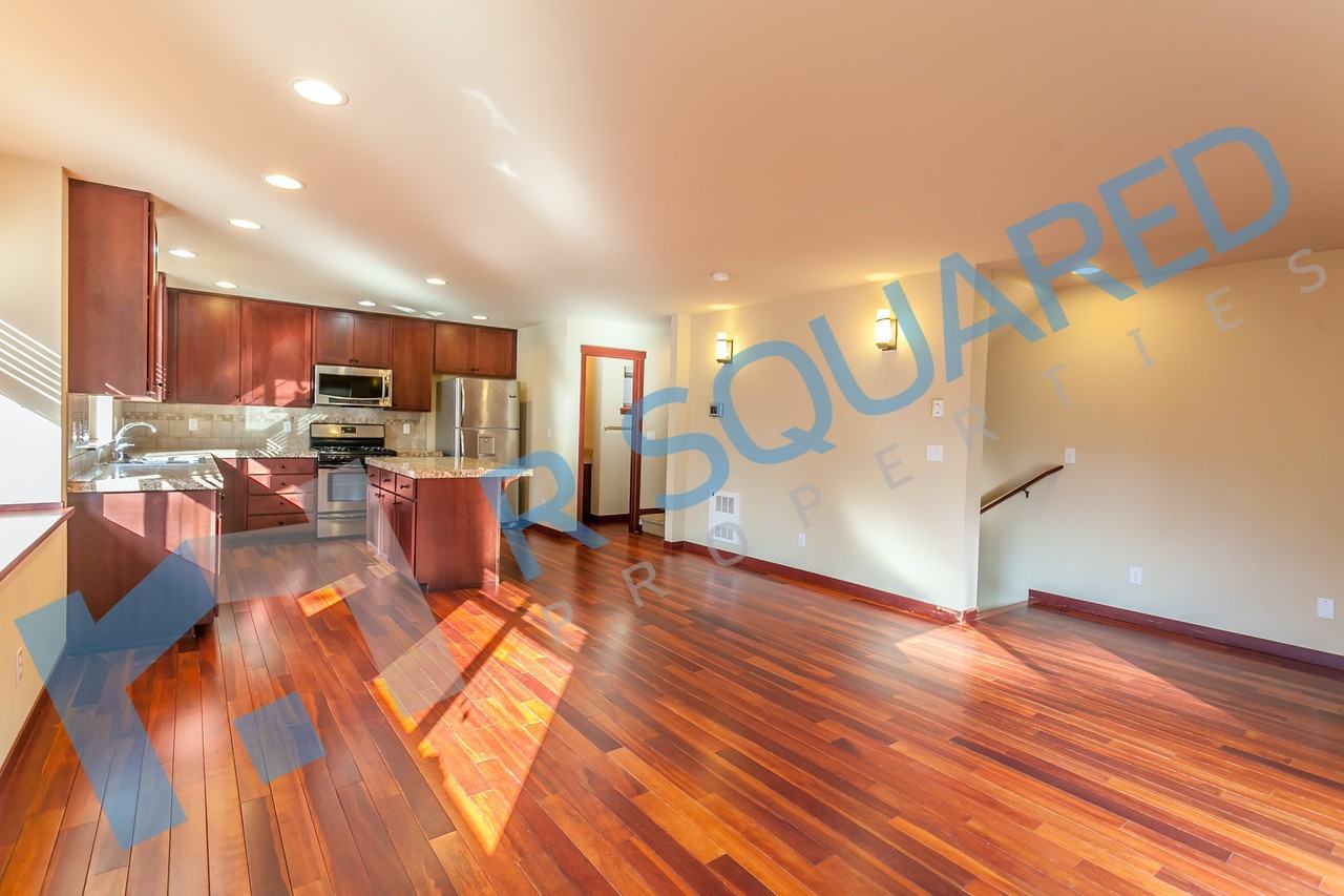 14314 Stone Avenue NUnit A #A - Photo 7 of 17