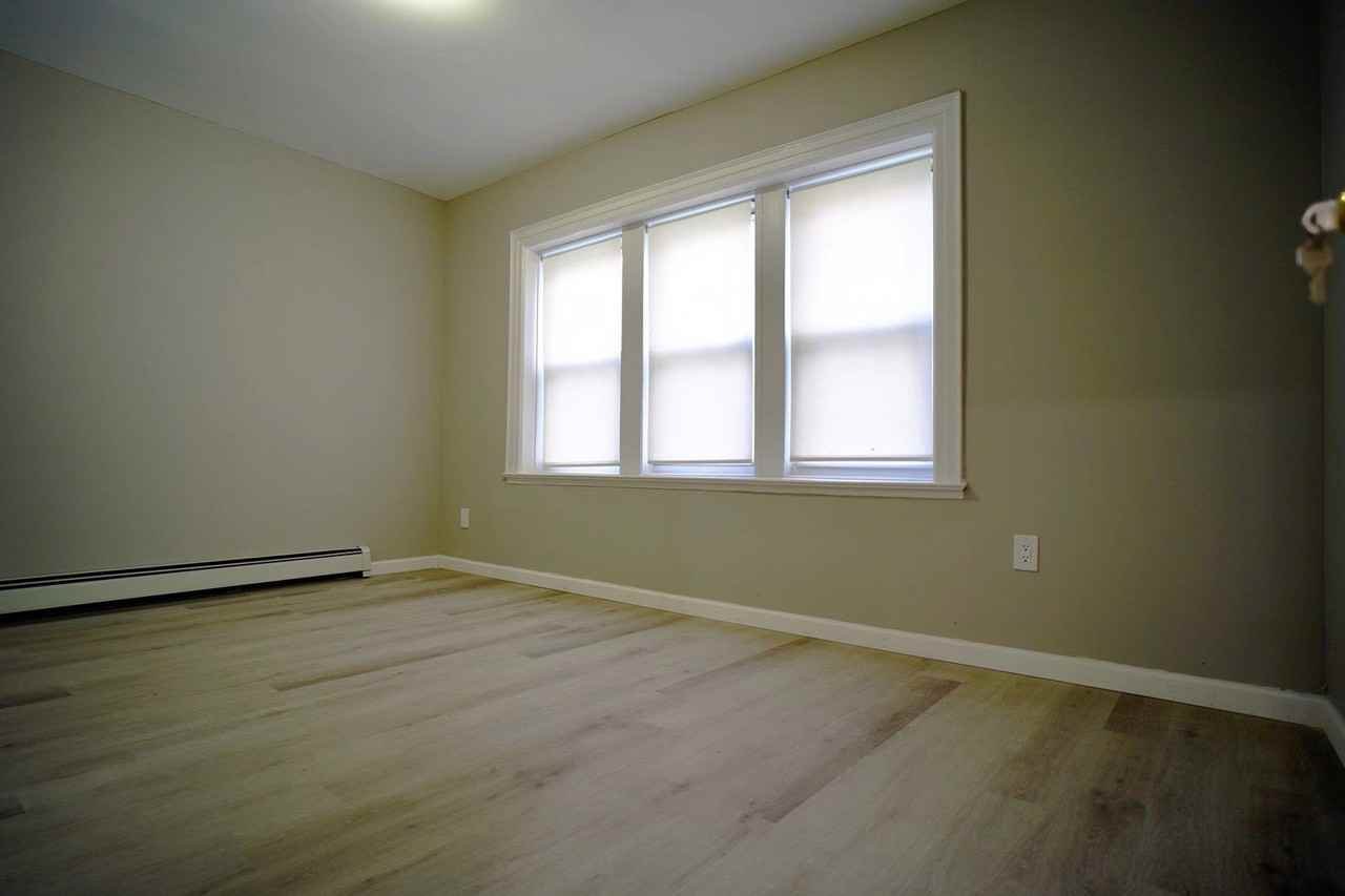 7208 Colonial Road 1f - Photo 3 of 5