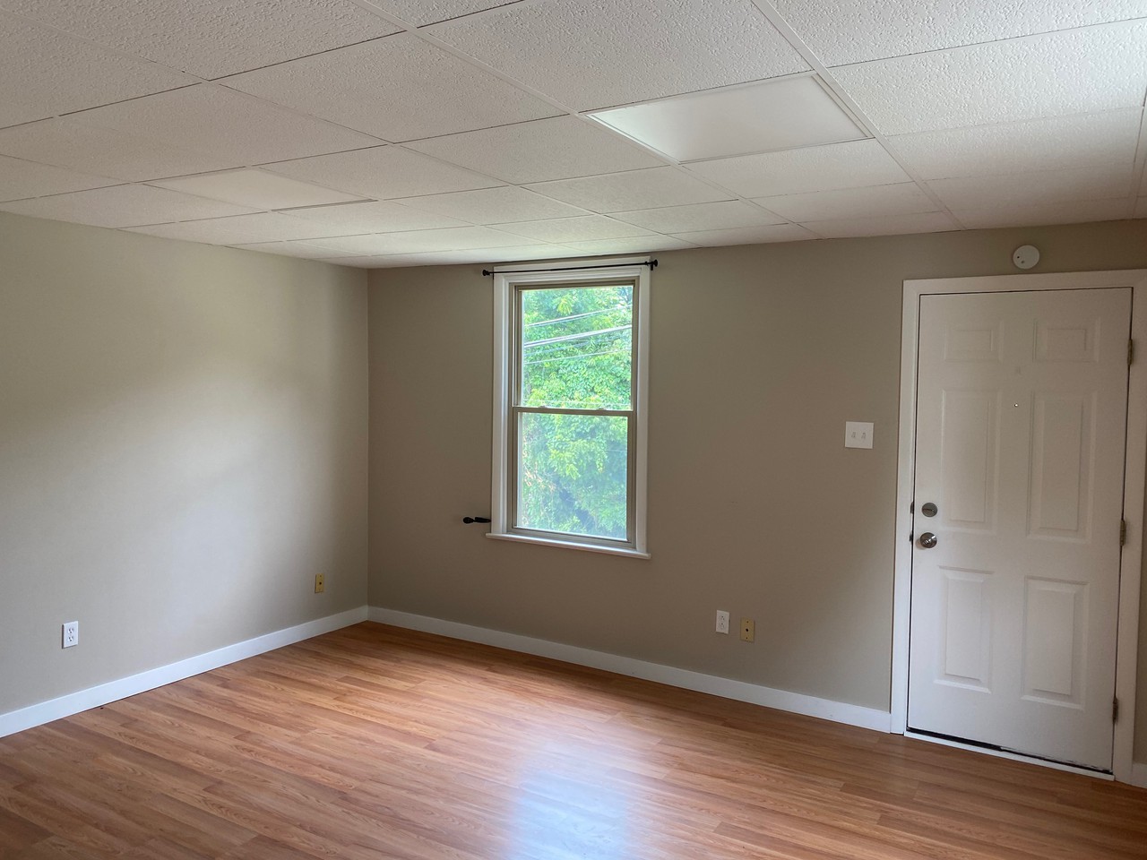 143 Caldwell Ave #1 - Photo 3 of 18