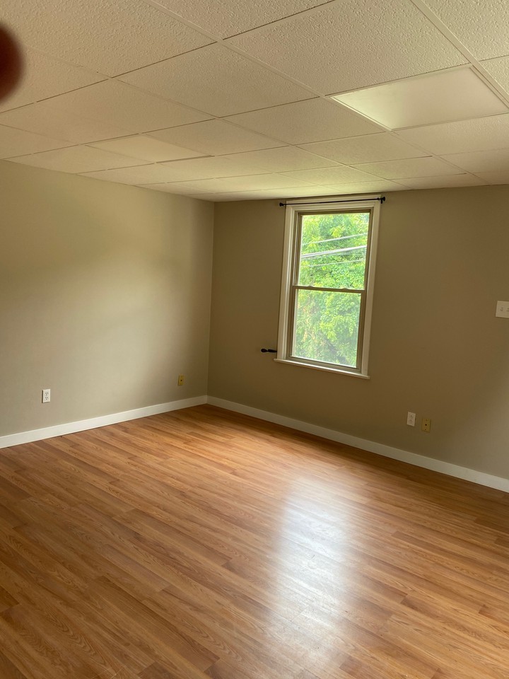 143 Caldwell Ave #1 - Photo 5 of 18