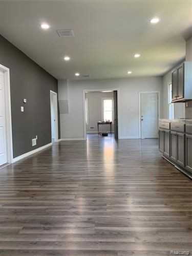 1523 24th St - Photo 2 of 5