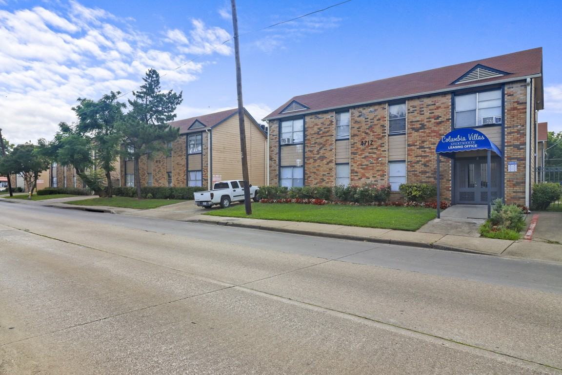 Columbia Villas Apartments - Photo 5 of 18