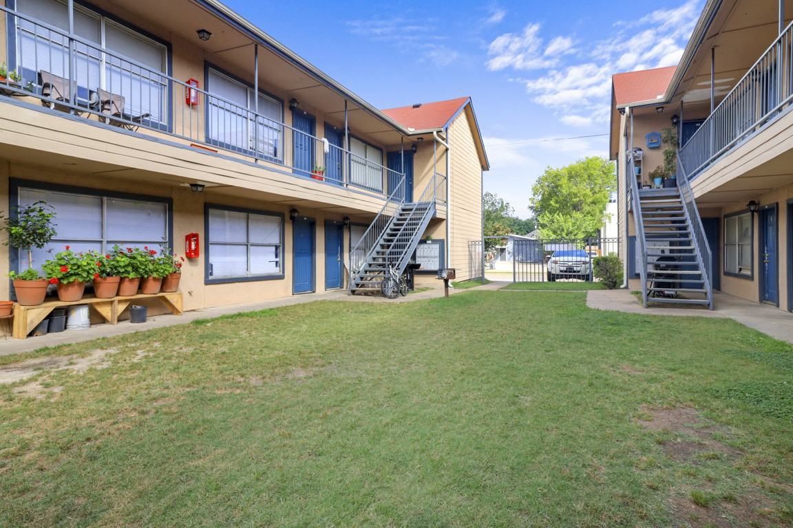 Columbia Villas Apartments - Photo 7 of 18