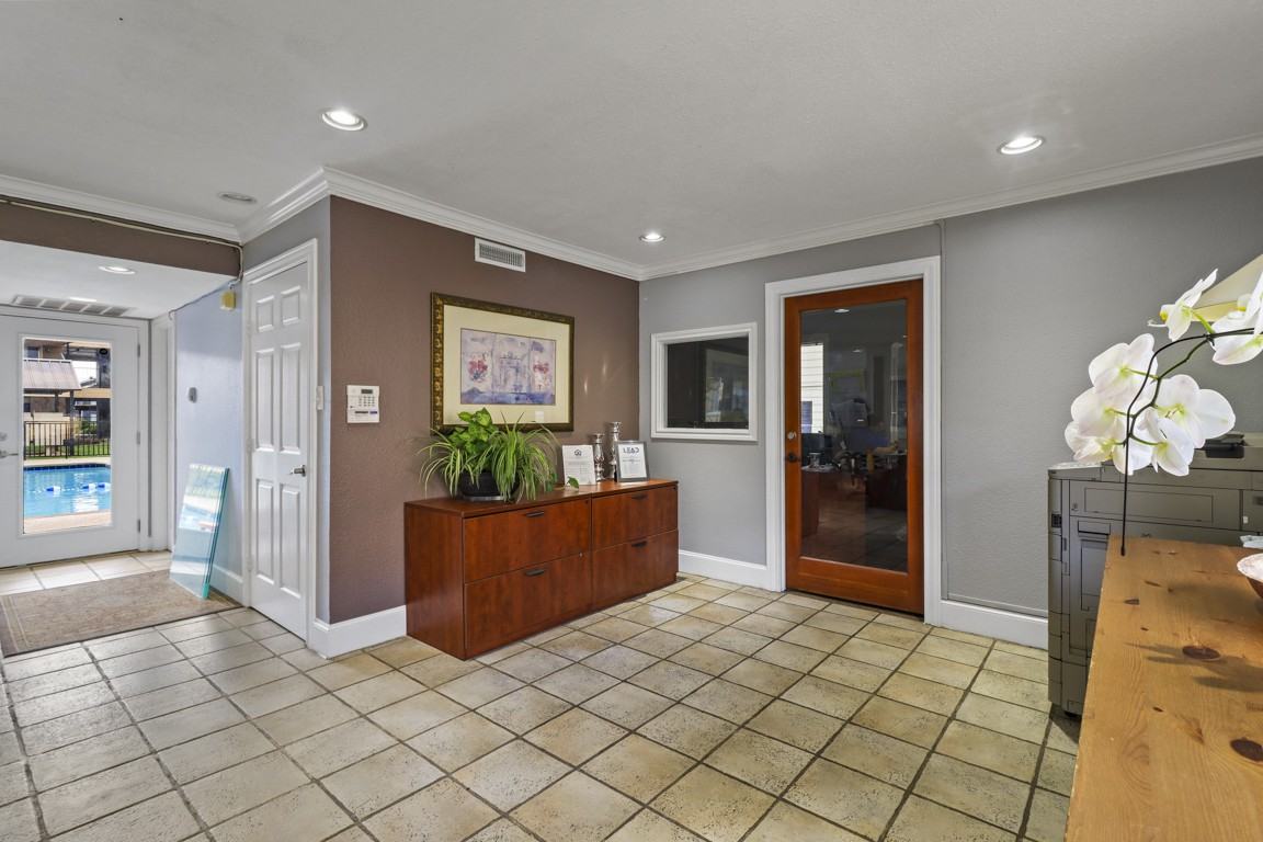 Summer Glen Apartments - Photo 4 of 40