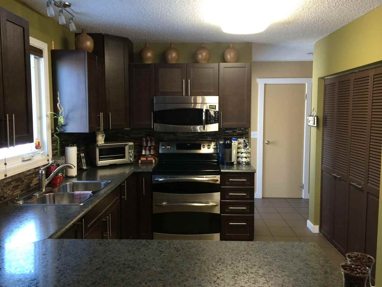 10834 102 St #10834 - Photo 2 of 8