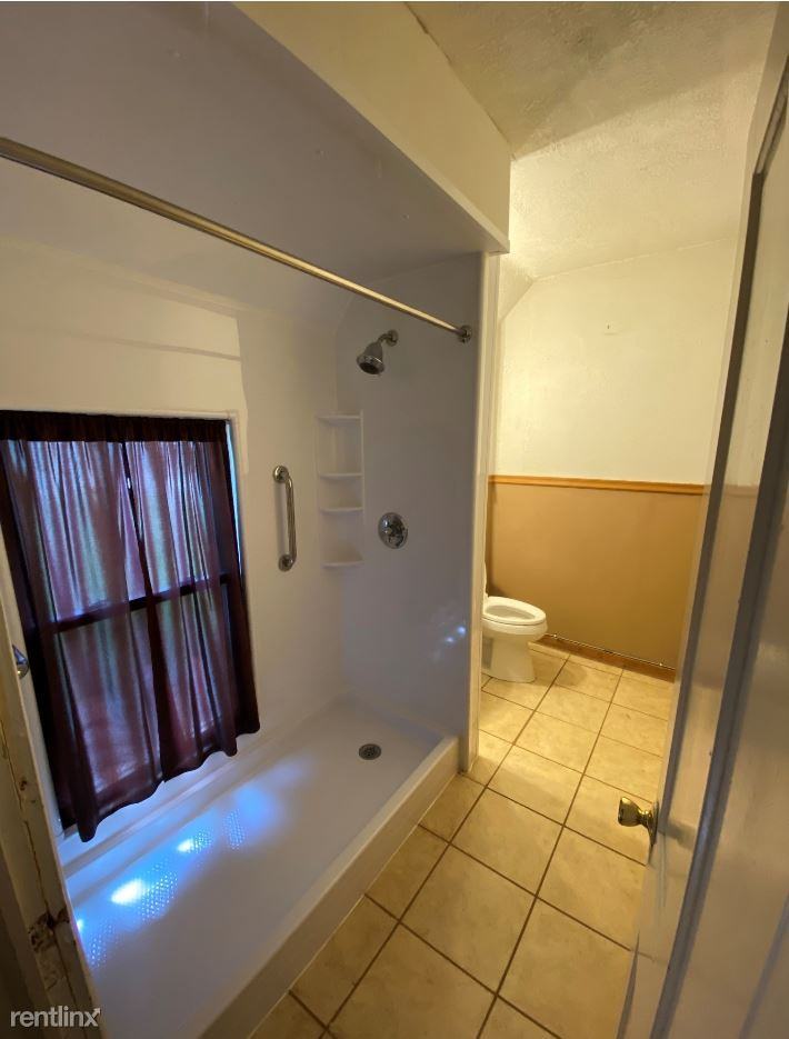 397 W Princeton Ave - Photo 3 of 9