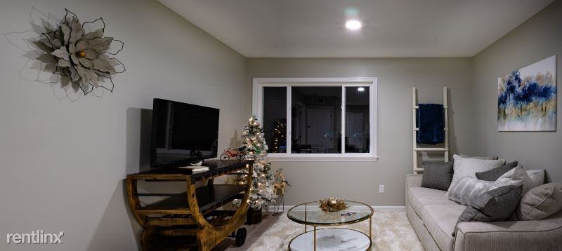 2380 2380 Hamilton Ave 46 - Photo 3 of 13