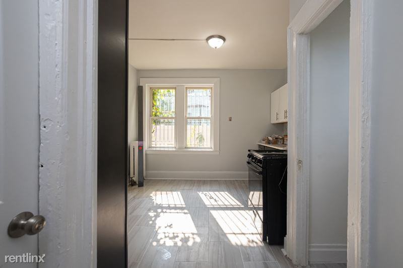 727 727 S 13th St 1 - Photo 3 of 14