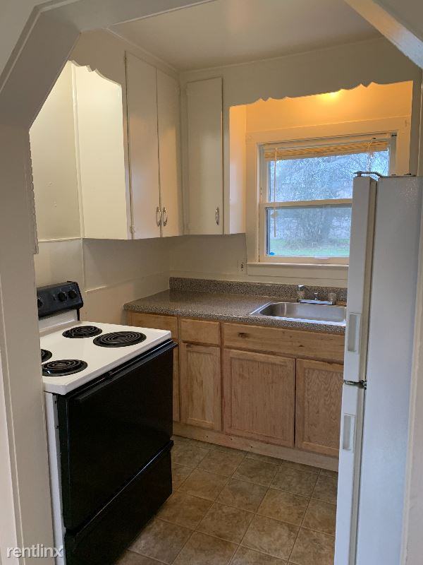 5058 Bear Rd - Photo 3 of 13