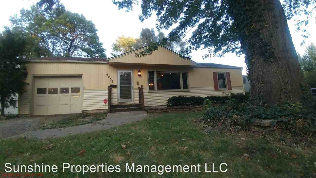 4705 S Crysler Ave - Photo 2 of 33