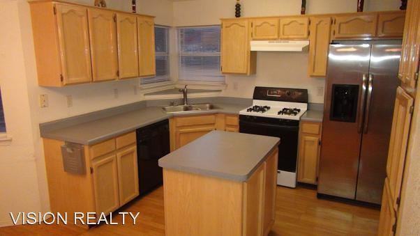 11968 Spire Hill Dr - Photo 3 of 16