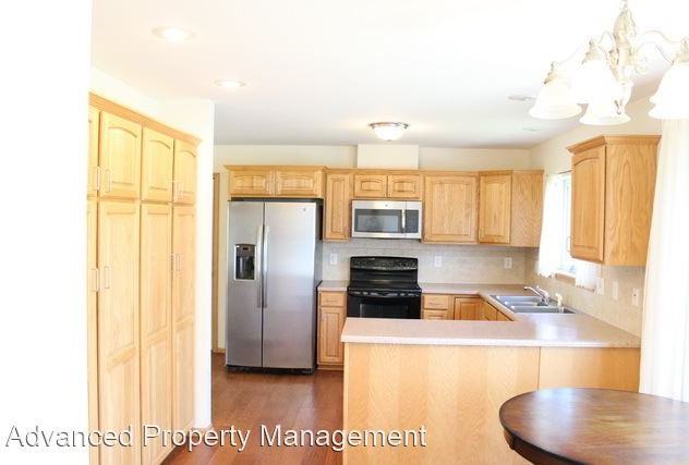 115 Harvard Pl - Photo 2 of 14