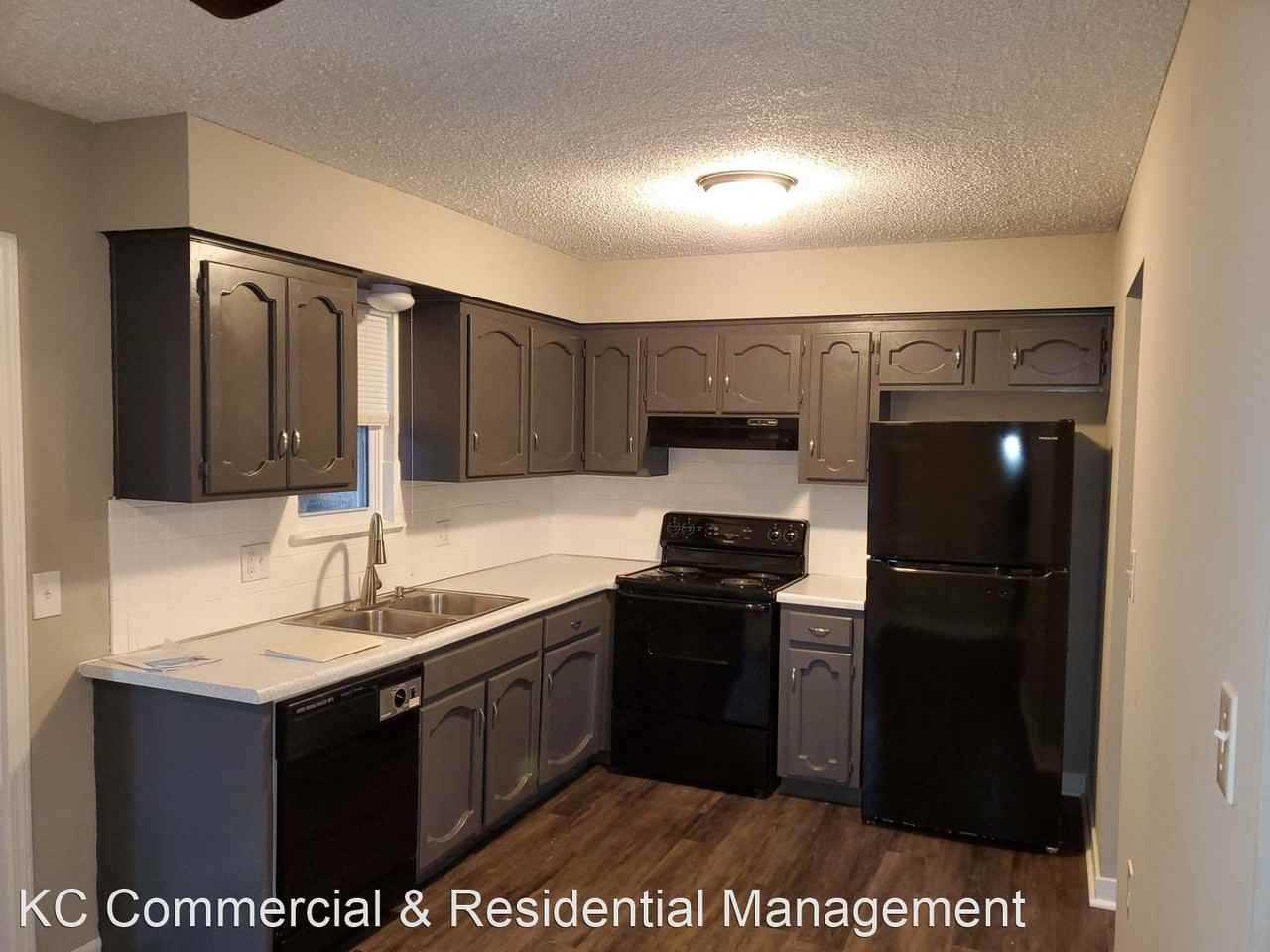 102 Cooper St - Photo 3 of 34