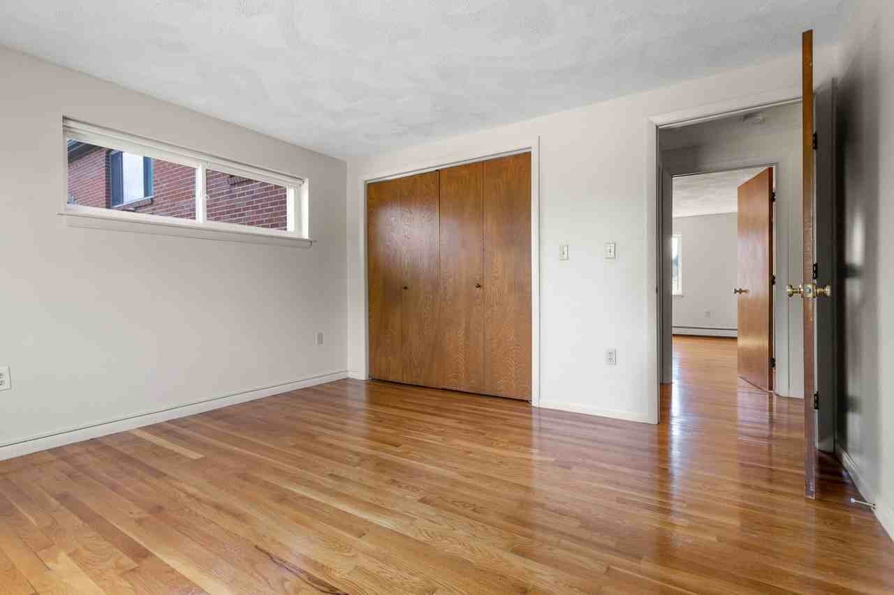 23 Sagamore Way - Photo 2 of 6