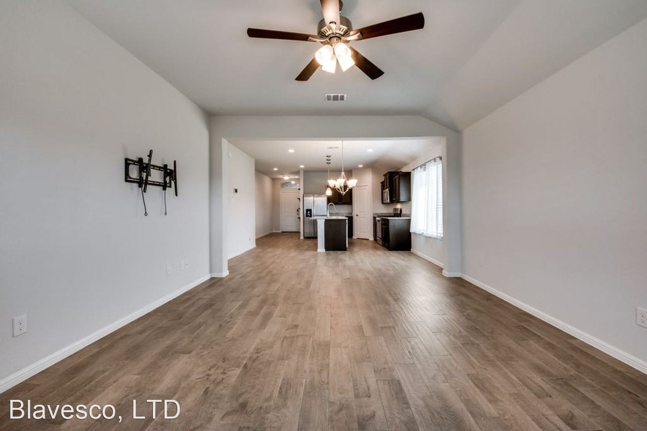 8001 Muddy Creek Dr - Photo 3 of 17