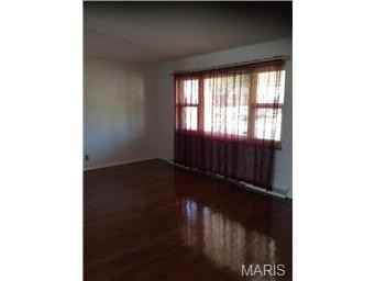 9650 Weyburn Dr - Photo 2 of 9