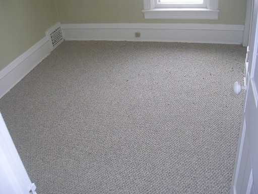 424 W 12th St - Photo 2 of 3