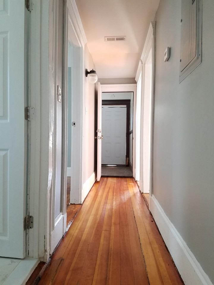 98 Topliff St #1ROOM2 - Photo 5 of 12
