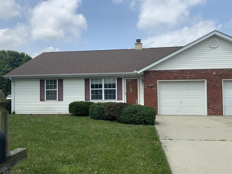 911 Terrace Ct - Photo 2 of 4