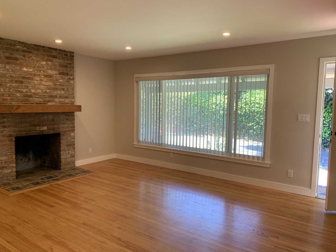 2065 Oakwood Drive - Photo 2 of 22