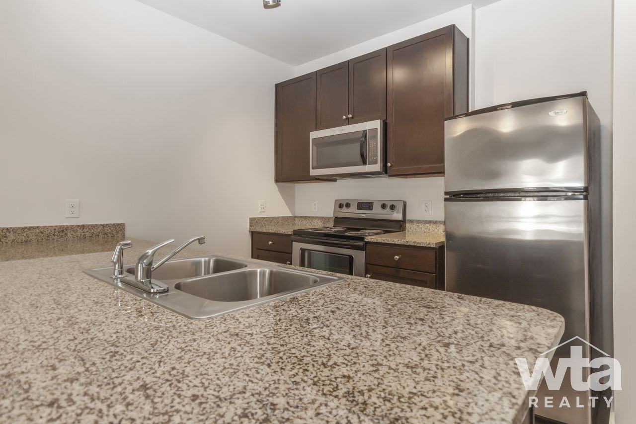 5350 BURNET RD - Photo 2 of 20