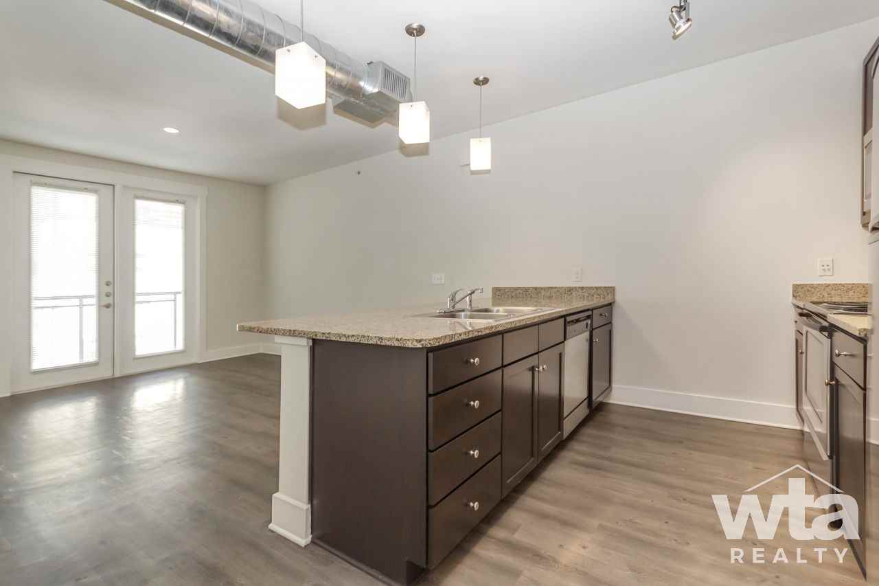 5350 BURNET RD - Photo 3 of 20