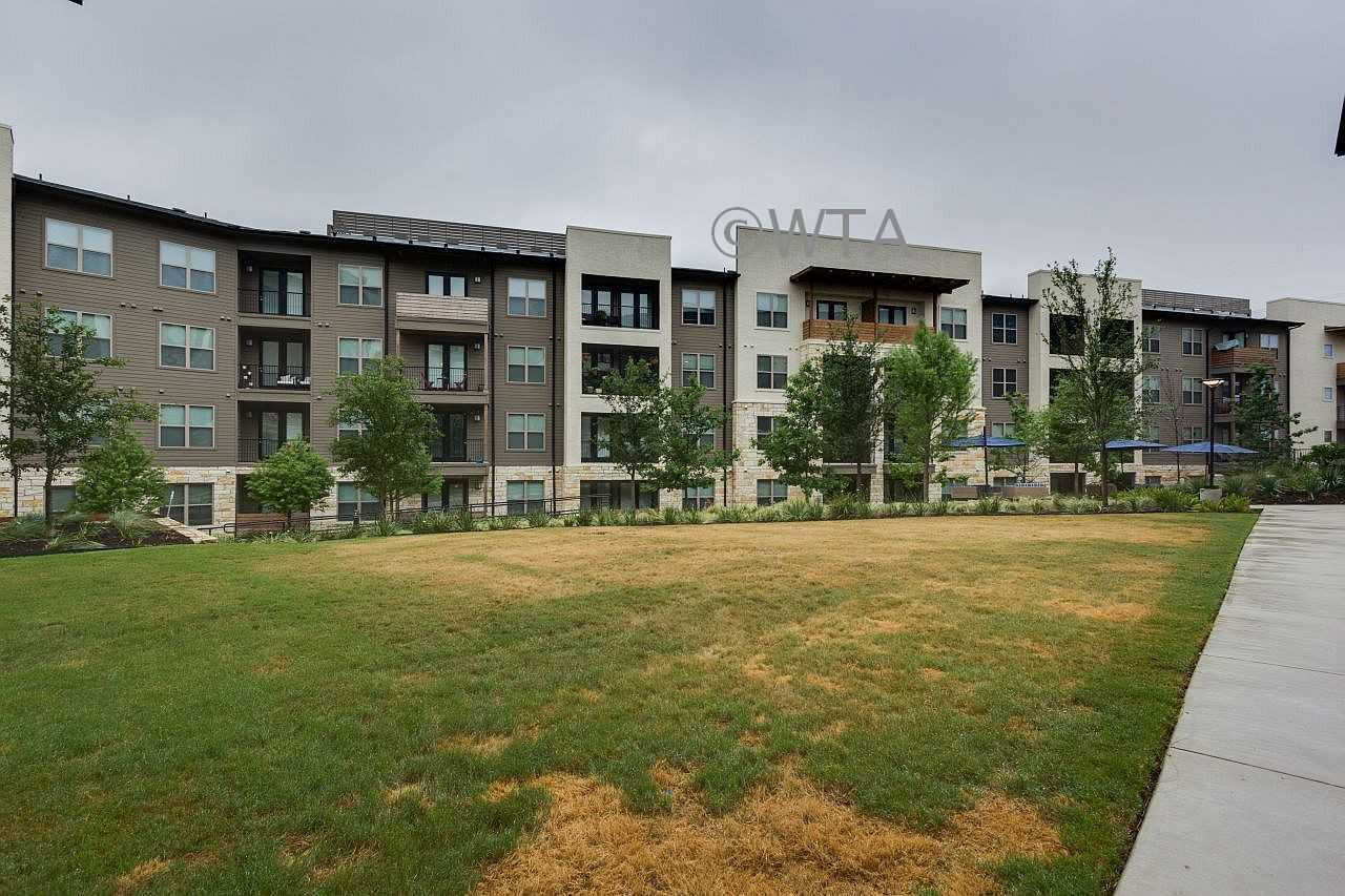 18102 TALAVERA RIDGE - Photo 2 of 38