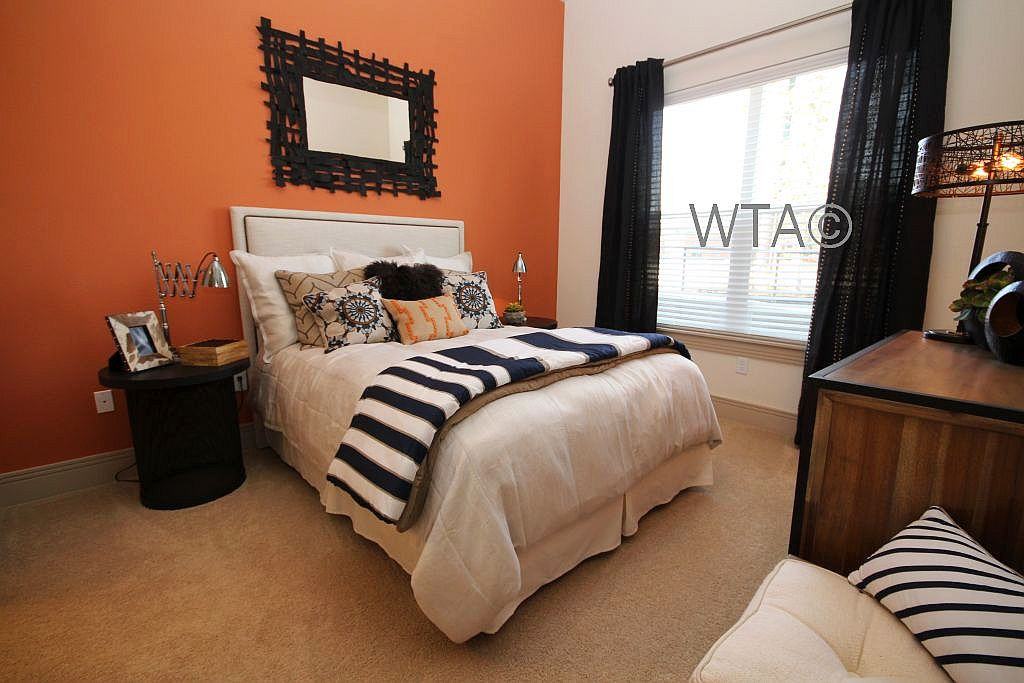 2717 S LAMAR BLVD - Photo 3 of 29