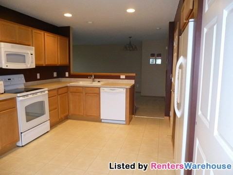 4840 149th St N #2 - Photo 3 of 6