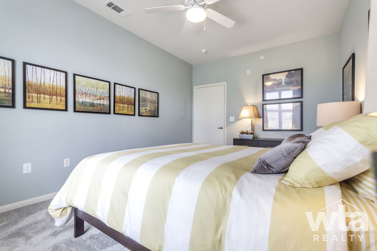 3001 ESPERANZA CROSSING - Photo 2 of 34