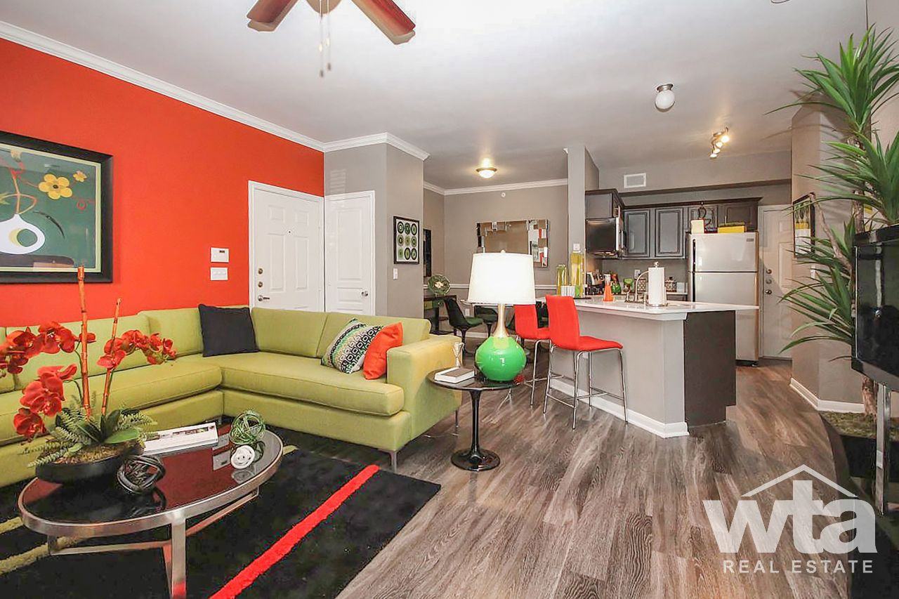 3501 SHORELINE DR - Photo 3 of 25