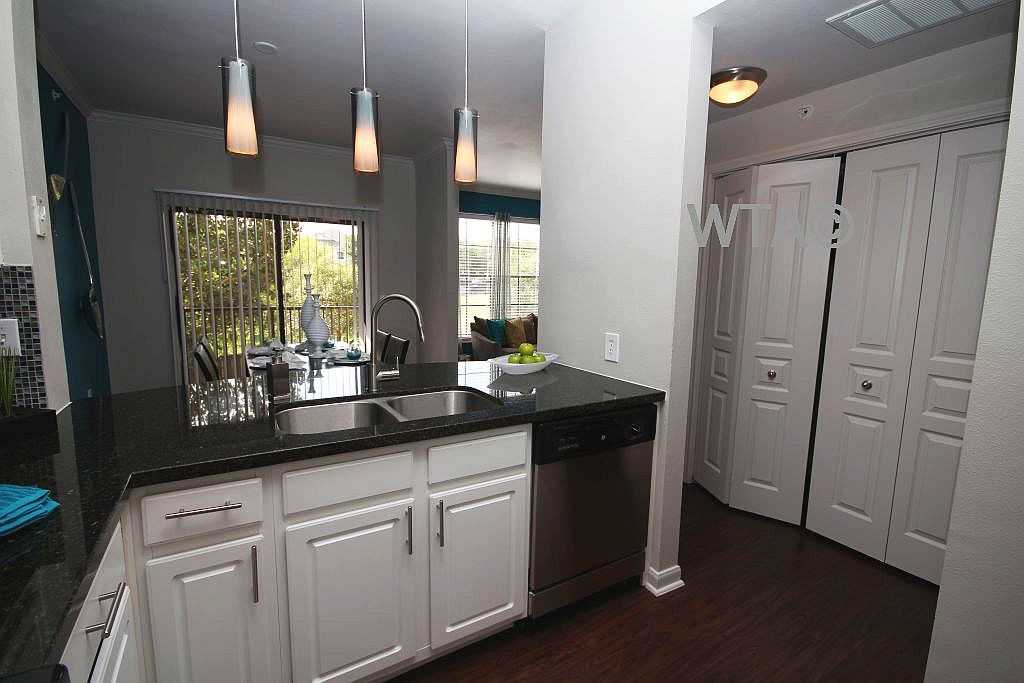 250 TREELINE PARK - Photo 2 of 23