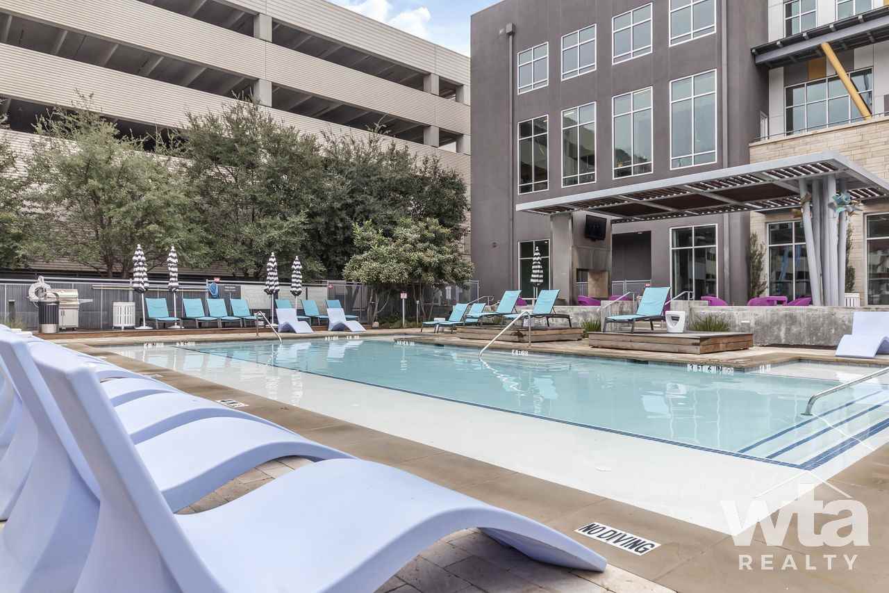 11711 DOMAIN DR - Photo 2 of 20