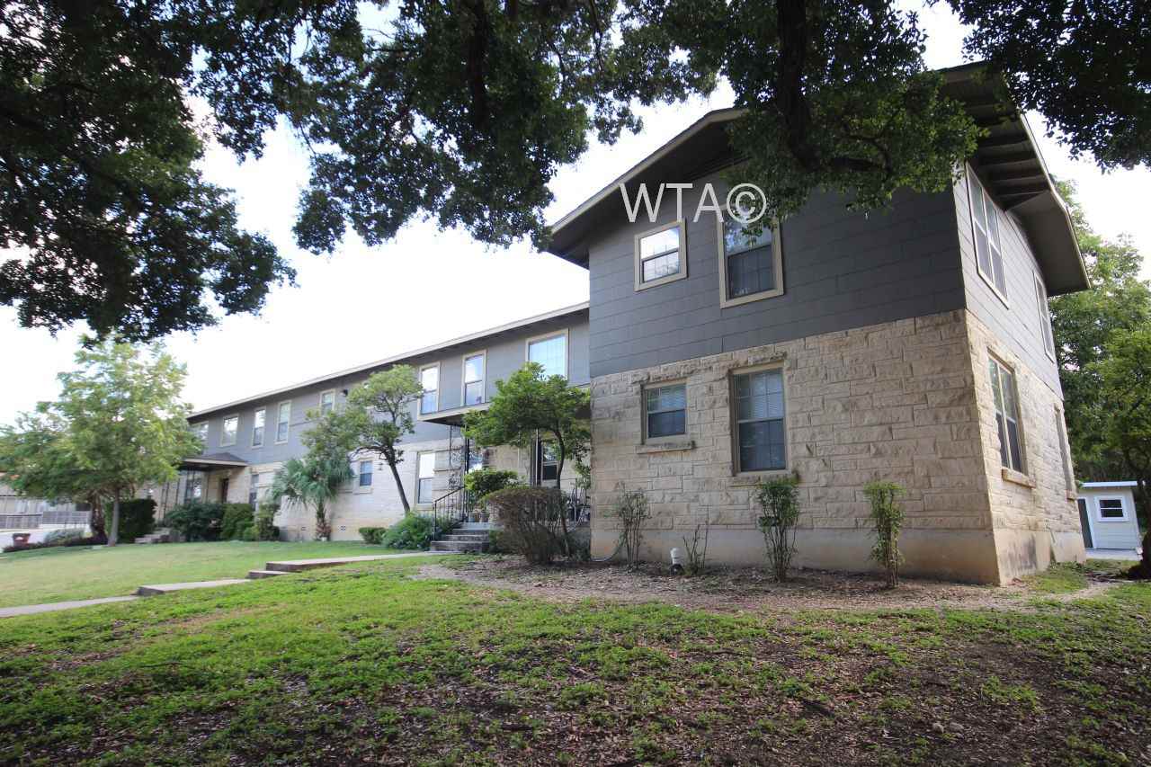 116 VANDERHECK - Photo 2 of 20