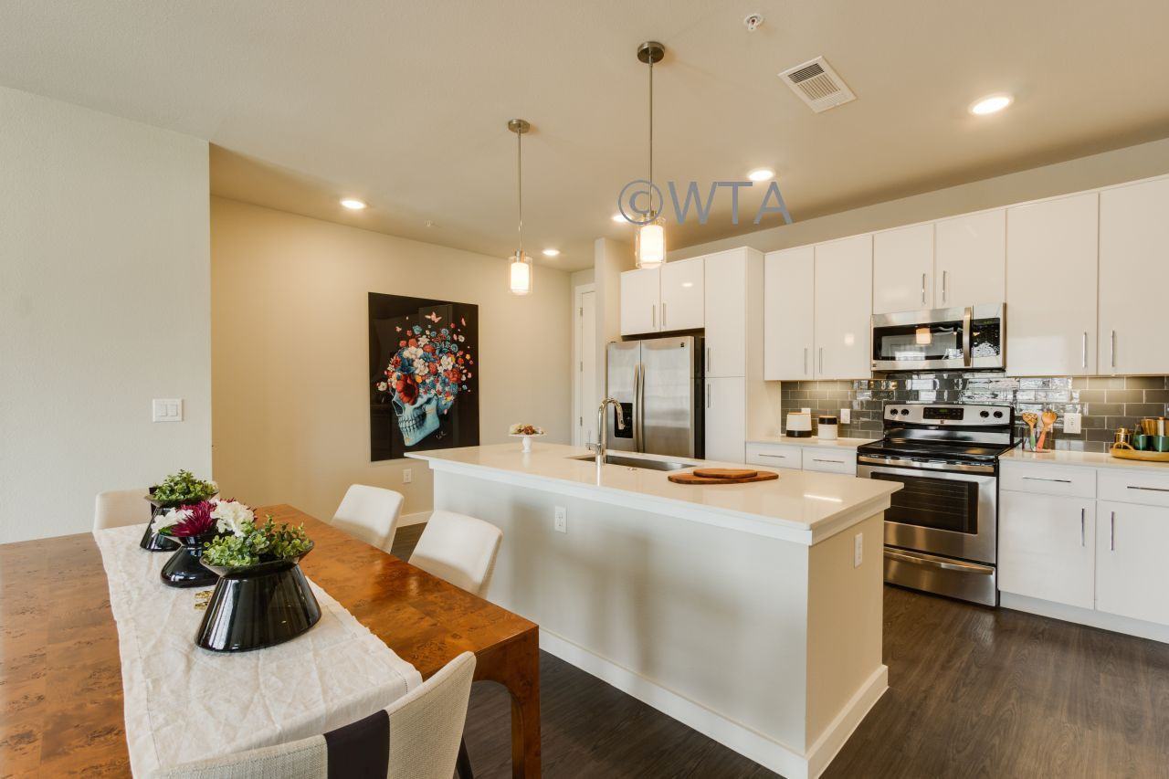 5810 WORTH PKW - Photo 2 of 13