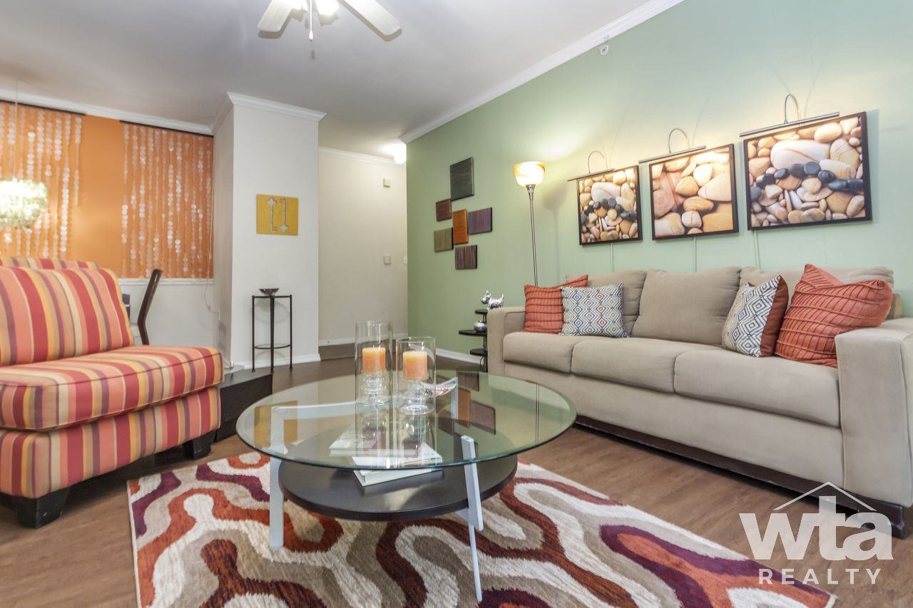 3401 W PARMER LN - Photo 2 of 26