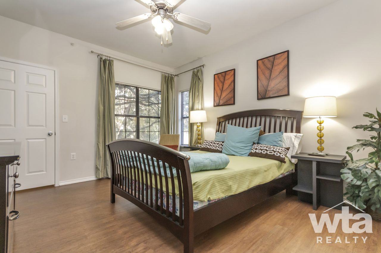 3401 W PARMER LN - Photo 3 of 26