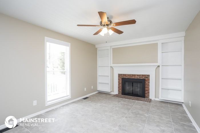 1001 Hornbuckle Ct - Photo 2 of 15