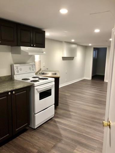 573 Greenwood Avenue - Photo 2 of 7