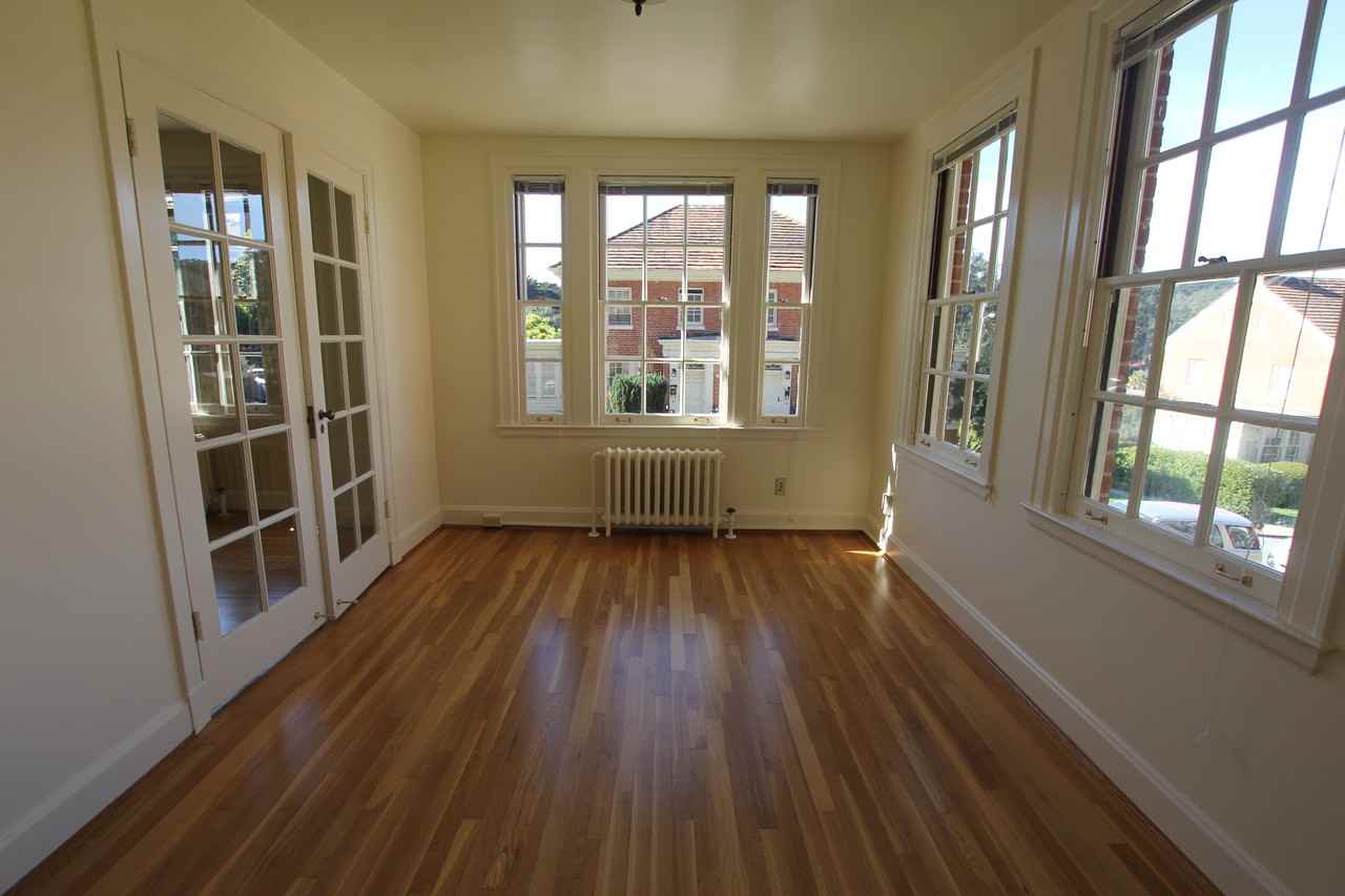 726 Liggett Avenue #B - Photo 4 of 9