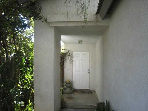 10105 Thistledown Ln - Photo 3 of 9