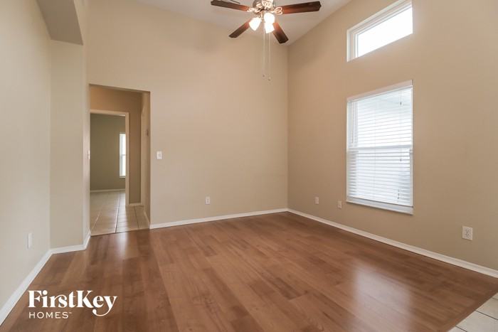 3001 Cedar Glen Pl - Photo 2 of 15